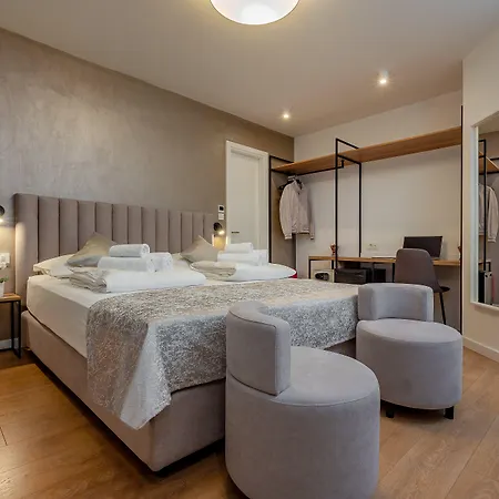 Bed & Breakfast Seven Seas 4*