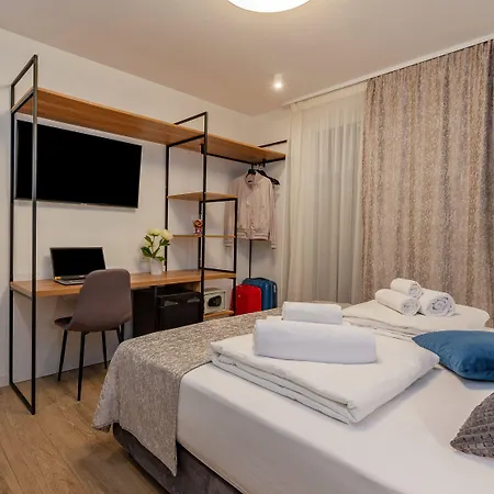 Seven Seas Bed & Breakfast