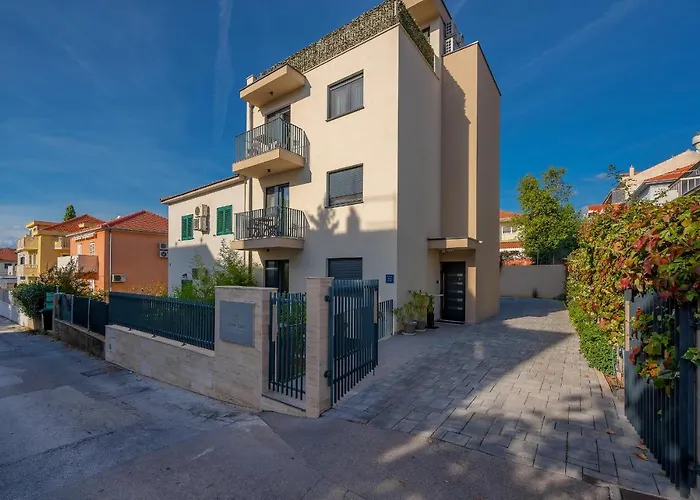 Seven Seas Bed & Breakfast Split