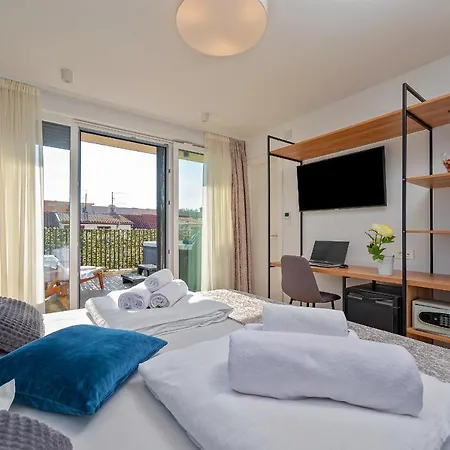 Seven Seas Oda ve Kahvaltı Split