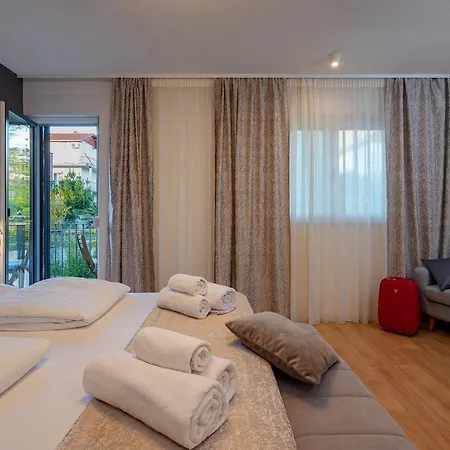 Seven Seas Bed & Breakfast Split