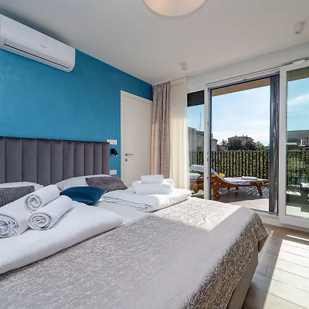 Oda ve Kahvaltı Seven Seas