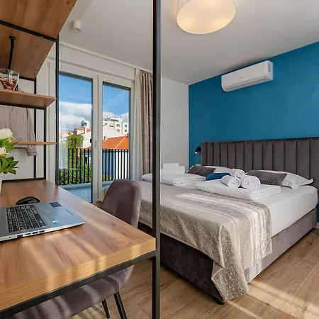 Seven Seas Oda ve Kahvaltı 4*